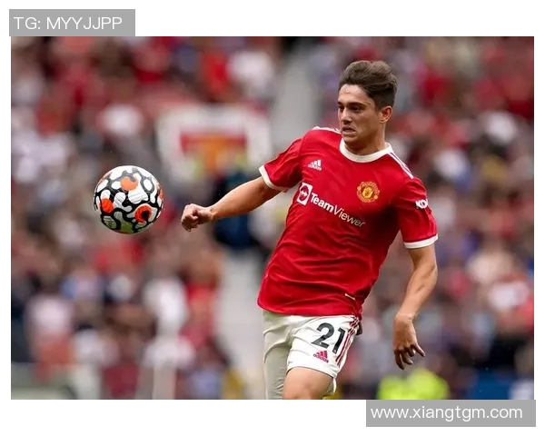 足球球星亲自问候球迷与粉丝,分享心声与比赛背后的故事 足球球星亲自问候球迷与粉丝,分享心声与比赛背后的故事