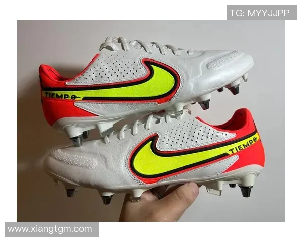 传奇9足球鞋球星上脚解析:顶级球员如何选择与表现 传奇9足球鞋球星上脚解析:顶级球员如何选择与表现