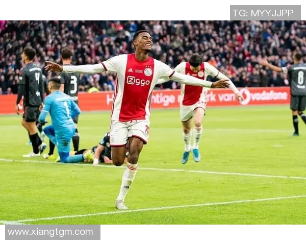 西藏足球新星崭露头角勇闯中国足坛带动藏区足球蓬勃发展